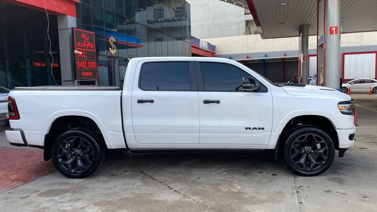 دوج رام ٢٠٢٣ ليميتد كلين تايتل  مواسفات امريكي فول فول مواسفات محرك v8/5.7 محرك هيمي باب طويل بدي قصير بانوراما جكات كشنات تبريد و تدفي داتاشو رادار كيج اليكتروني 
سيارة ماشي ٥٠ ميل حقيقي 
مكان سيارة اربيل رقم اربيل 
***********
*********** واتس اب
