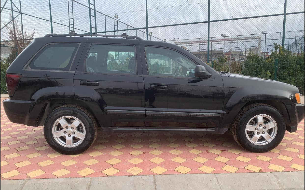 جيب لاريدو ٢٠٠٧
فول مواصفات بدون سلايد 
شرط كير ومكينة 
صدر جديد 
اربع قطع صبغ جمالي فقط بدون دواخل
سنوية جديده ورقم جديد 
السعر 87.  وبيها مجال 
الرقم *********** اتصال فقط
