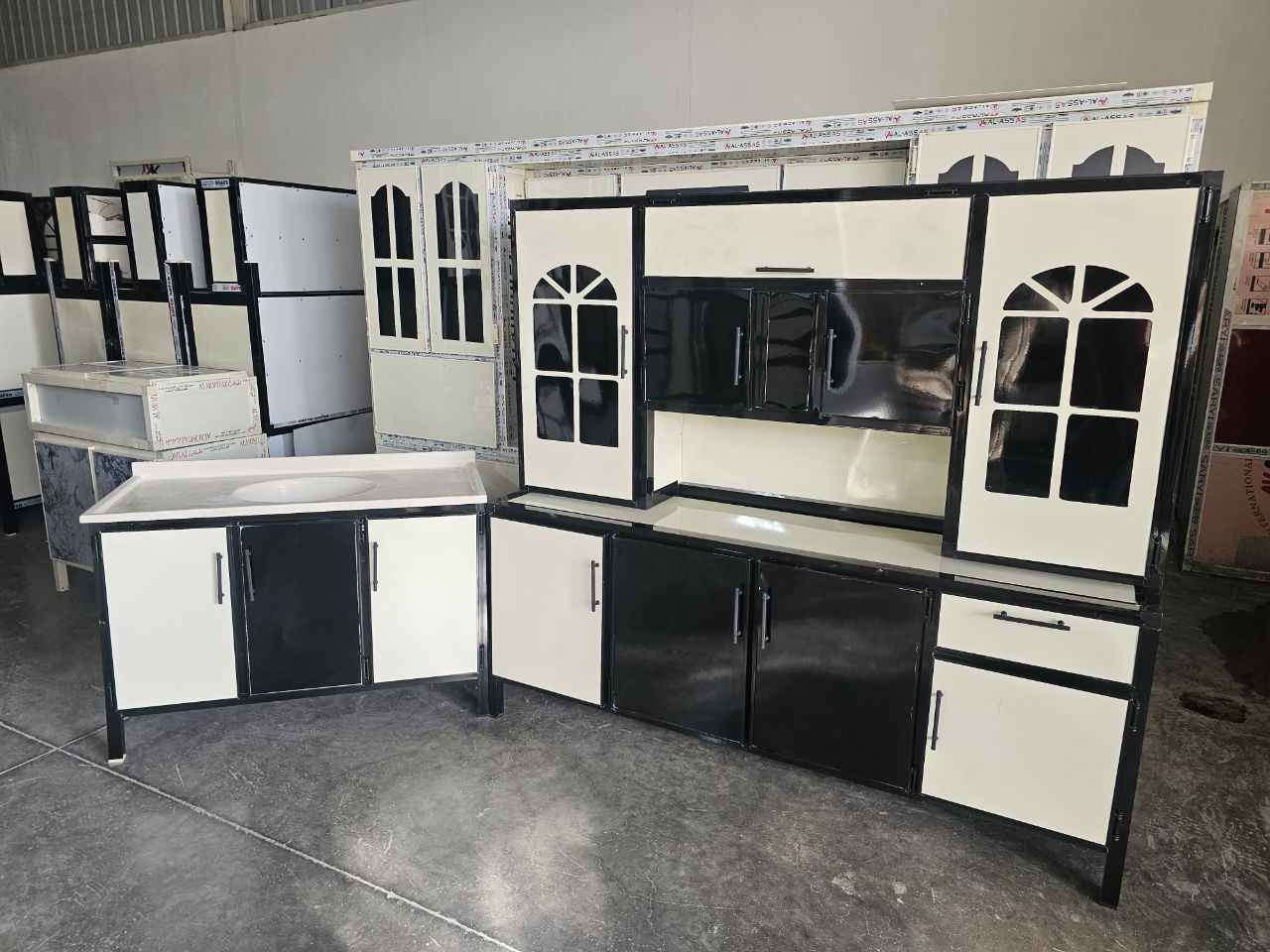 كاونتر ارضي وملحق مترين  مع  سنك متر و20 مرمر


**إذا كنت صاحب هذا الإعلان وتريد حذفه لأي سبب، رجاءا أرسل رسالة إلى الدعم الفني**