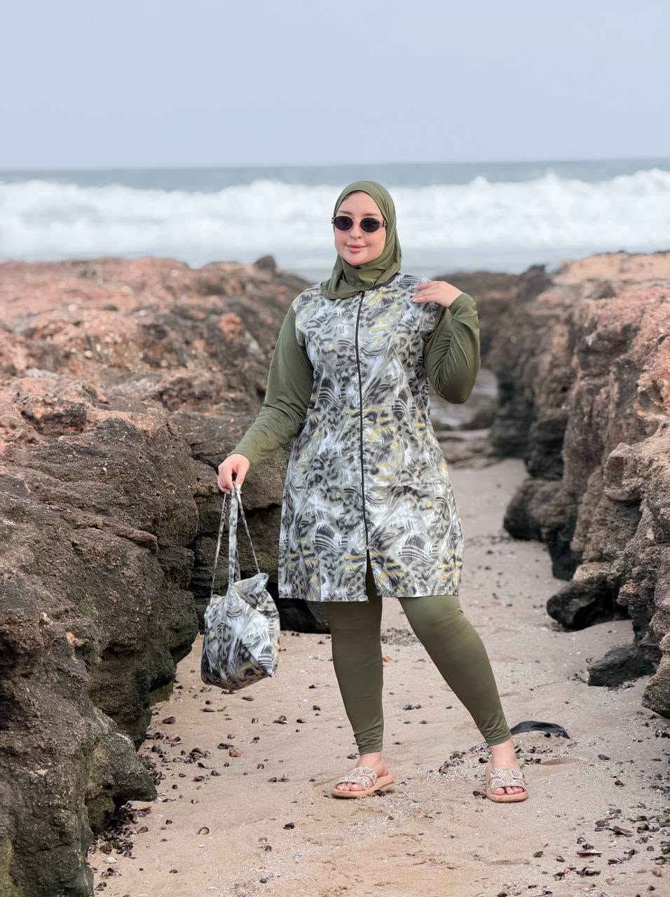 ✅ راحة وأناقة طوال اليوم 👗

إذا كنتي تبحثي عن الأناقة و ملابس سباحة محتشمة ومتوافقة مع قوانين الحجاب الإسلامي، فبوركيني طويل هو الخيار الأمثل لكي.

متكون من أربع 4️⃣ قطع
سروال
الفوق 
الصاك 
فولارد
 
🥰 ✅1ère qualité😍✅توب باش مزووق  

ألوان رائعة تلاءم جميع الفصول😍 

    S  M. L.   XL.    2XL. 3XL


**إذا كنت صاحب هذا الإعلان وتريد حذفه لأي سبب، رجاءا أرسل رسالة إلى الدعم الفني**