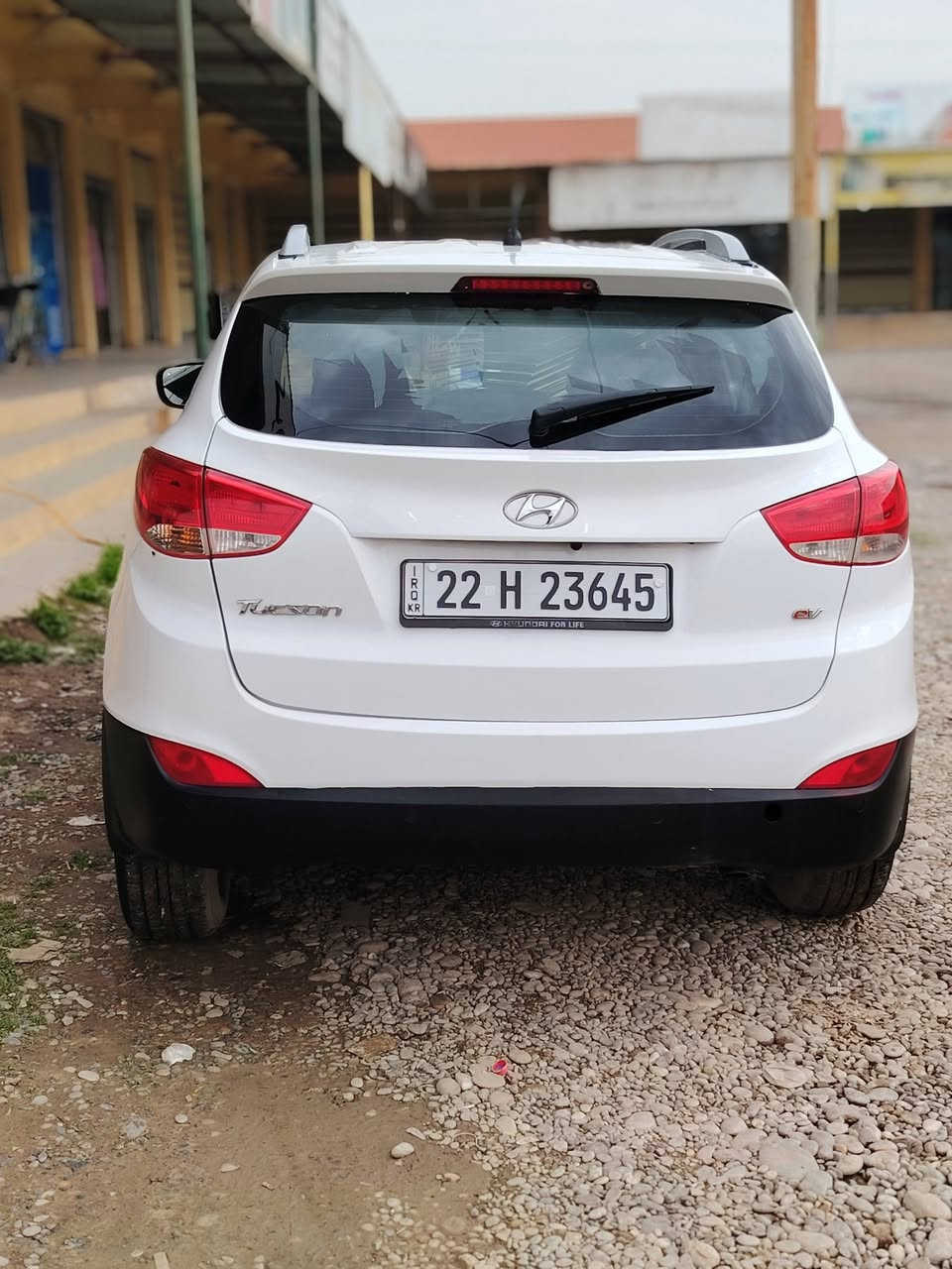 للبيع توكسن 2012 ابيعك صبغ عام
سنويه جديده
هزه جديده
كير محرك بشرط
سياره مانقصها كلشي
ماشيه السياره 155Km
خاص ماجاوب اتصل
سعر 115 بيها مجال قليل
***********
