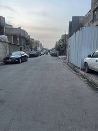 نصف قطعة خلفية للبيع طابقين تحتوي ع 4 غرف صالة + 3 غرف منفصلة  ______ ...