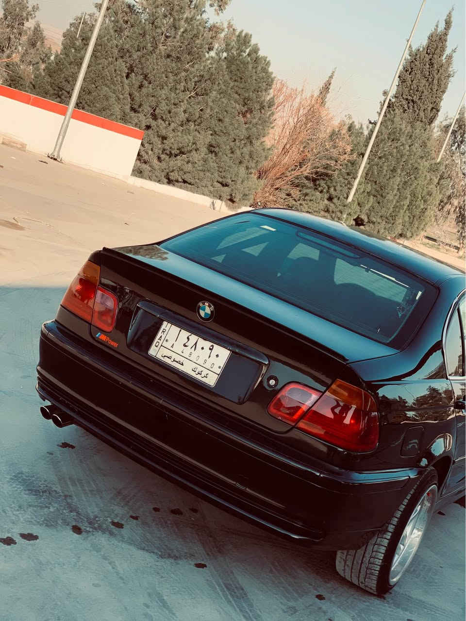 BMW e46 مۆدێل 2002مواسەفات چوارجام کارەبا کوشن کارەبا کوشن غەزن شاشە ئایپاد گێرو مەکینەبەشەرت گێر تۆماتیک تەبرید ساردو گەرم بەشەرت هەموگیانی بەشەرت بێدەعمولێدراو گۆڕینەوە دەکەم لەسەر دڵگردن سعری 51ژ.م *********** شمشمل, السليمانية
