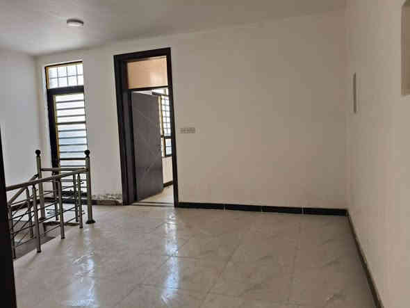 #مجمع_السلطان
#دار_للبيع_مساحه_100متر_واجه_6اوربع_نزال_16🏠
🔸يحتوي الدار على 3غرف.نوم+ستقبال+صاله كبيره🏠
+صحيات عدد2🛁 خدمات ماء💧كهرباء⚡️
🔸نوع الملك؛طابو زراعي سند 25 قرار محكمه ابسمي
رسمي مباشر تنازل شركه 
🔸العنوان)؛بغداد الدوره مدخل البعيثه مجمع السلطان قرب مدارس فرع 13
☎️الستفسار ***********
