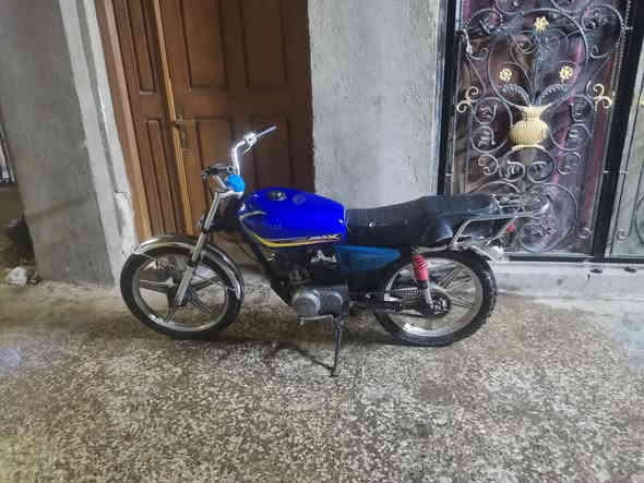 دراجه يراني حربيه تايكر ٤كير موديل 2020 مكينه ناعمه لاتبخير ولاتنقيص لانضوح شلعه تخبل مكينه خرسه دبلات شغاله امامي خلفي ظفيره كامله مالته مكان بغداد البياع سعر 280 رقمي ***********
