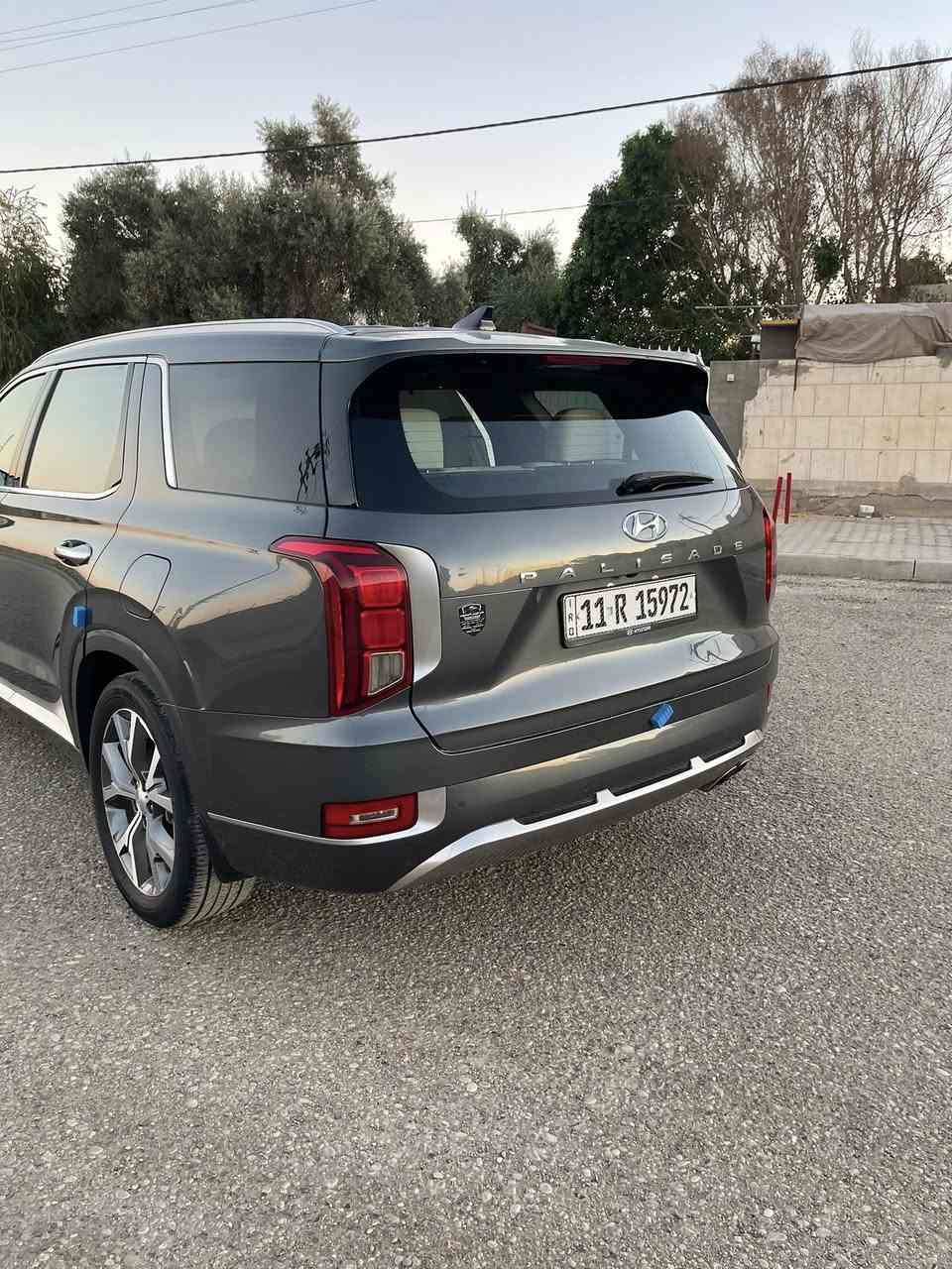 اسلام عليكم 
سياره بلسايد موديل 22وراد امريكي فول مواصفات اعلى فئة سياره رقم بغداد بسمي تحويل ثاني يوم 
تخم تايرات جدد كامله من اي نقص
(حادث دعمايه وبنيد مبدل نفس الون ايرباك دركه والي بصف سايق طاكات شاصي سليم ما بي شي  وباقي سياره كفاله)
السعر:280ورقه وبيها مجال 
مكاني بابل 
للاستفسار:***********
