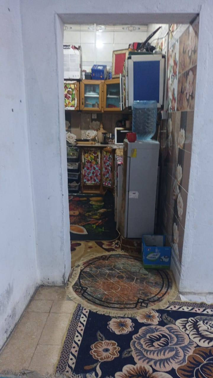 السلام عليكم دار زراعي يحتوي على غرفتين وديوانيه وصاله ومطبخ وصحيات
المساحه: 120 متر
العنوان ابي الخصيب طريق الوسطي 
قرب مجمع عبدالرضا
السعر 40 وبي مجال
تواصل ***********
