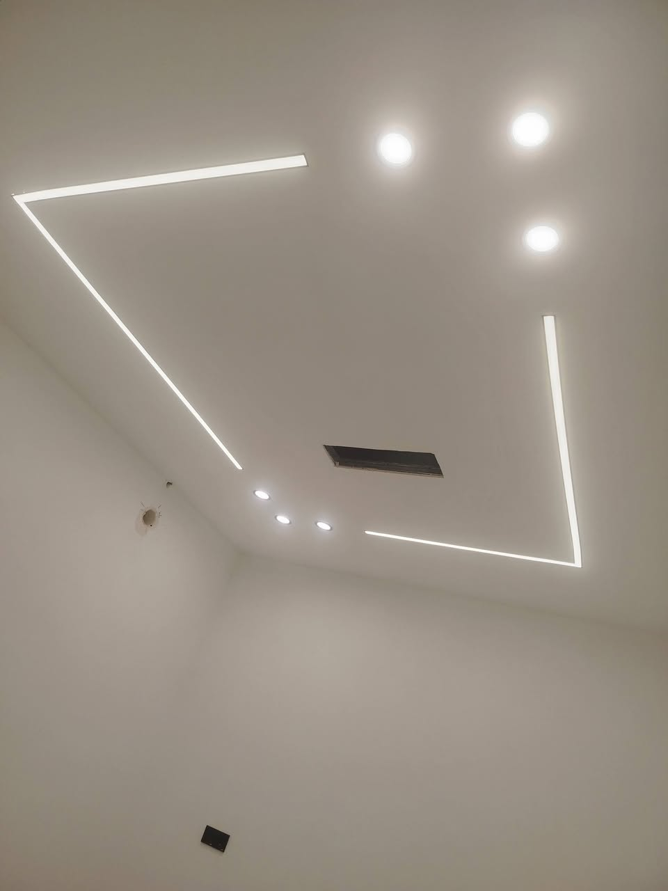 تأسيس كهربائيات عامة⚡️
- سيمنز 
- بوري 
- منظومة كاميرات 🎥 
- منظومة انترنت 🛜 
- منظومة ستلايت 📺
-منظومة اطفائية حريق 🚭☄️🔥🚨
للتواصل هاتف او واتساب 
***********📞📞📞
