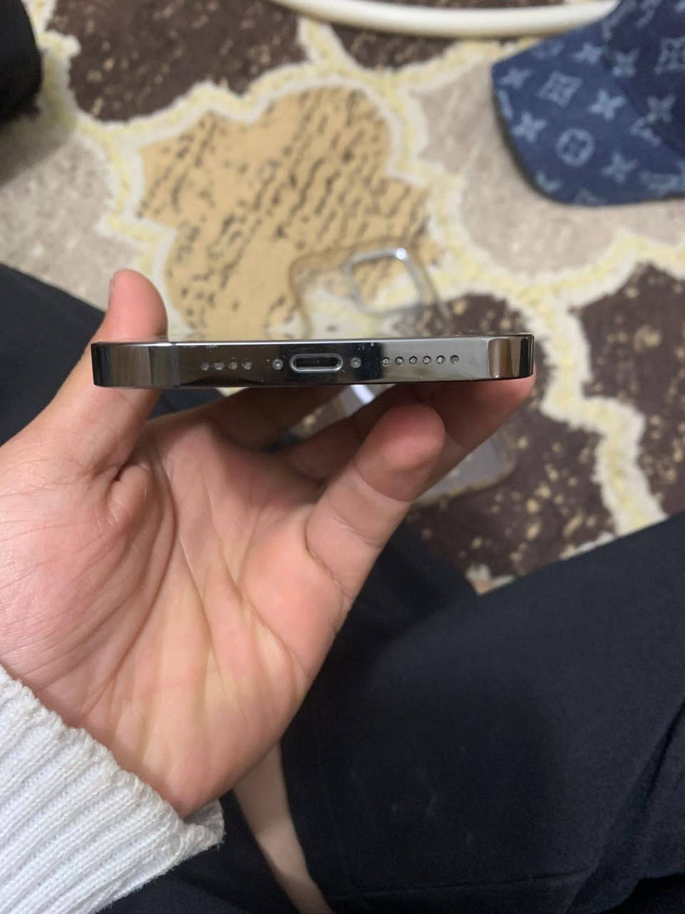 سلام عليكم ايفون 13 برو ماكس ذاكرة ٢٥٦ بطارية ٨٩ جهاز بلادي عل فحص بغداد الزعفرانيه او جسر ديالى القديم *********** واتساب موجود
