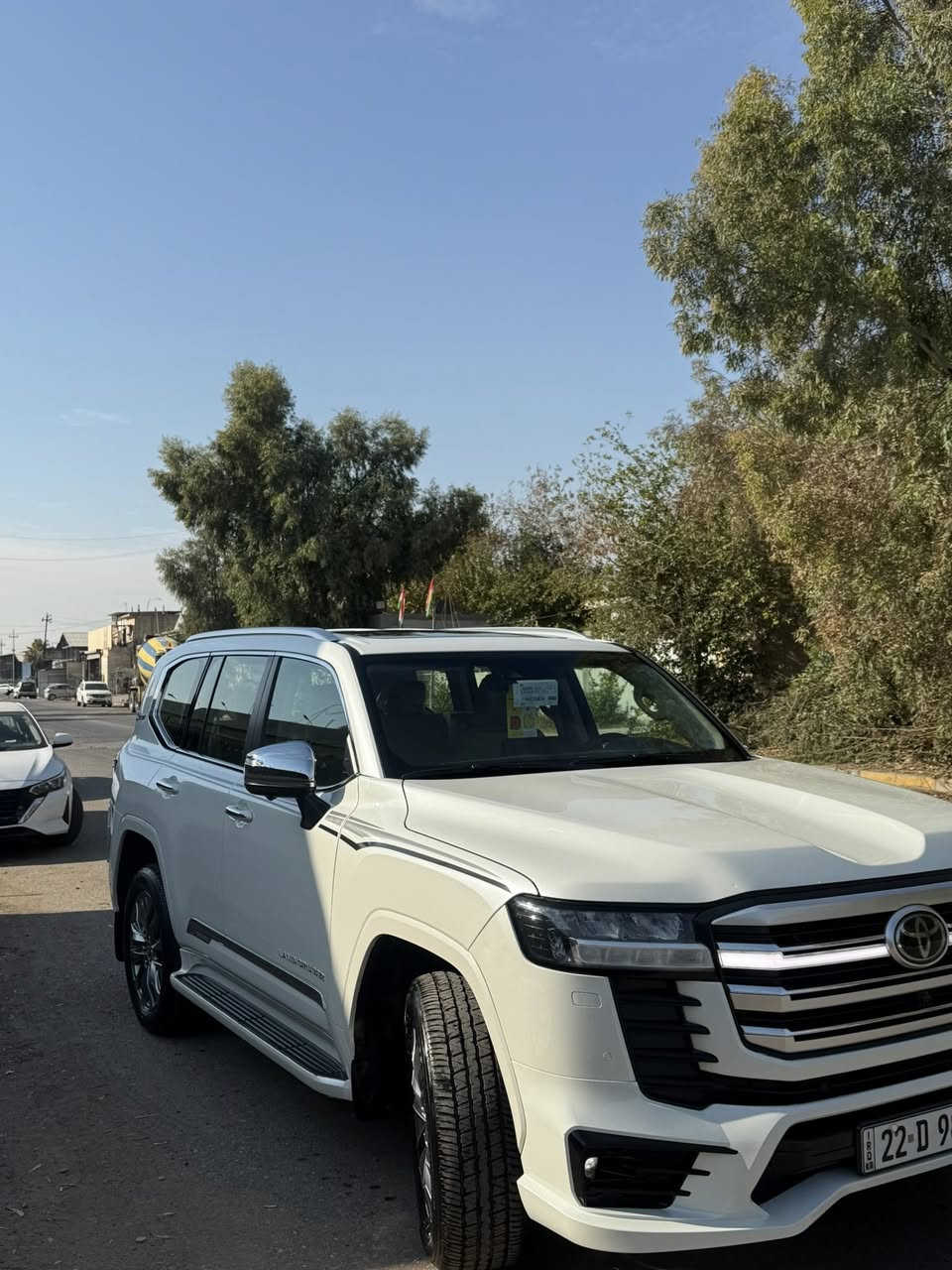 سلام عليكم 
للبيع لاندكروز موديل2022   مكفولة كفالة عامة من كلشي 6سلندر 4000
مواصفات السياره ماشيه 63 
فتحة سقف 
جنطة كهرباء 
كراسي جلد 
كراسي كهرباء 
شاشات تطبيق اصل 
3 شاشات 
كراسي تدفئة 
كراسي تبريد 
لايت زنون 3 عدسات 
كشاف لايت 
زراك لايت 
3 قطع تبريد 
جامات تصعد وتنزل كهرباء اوتو 
مري كهرباء وشفط 
نضام SPORT
نضام OTOhold
نضام صعود الجبال 
نضام المنحدرات 
داخل جلد بيجي 
بك لايت LED 
كامرات خلفية وامامية 
حساسات أمامية 
حساسات خلفيه 
سياره جديدة حيل 
***********
***********
