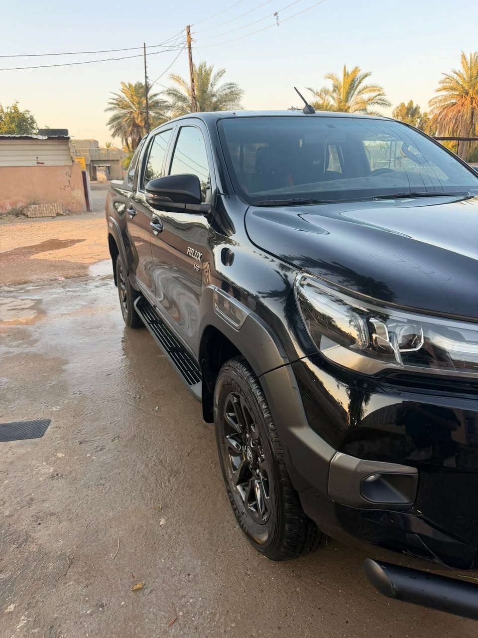 هايلوكس ٢٠٢٤مكفوله كفاله عامه ماشه ٢٥الف قابل للزياده السعر ٣٩٠$او بيه مجال مكان السياره بغداد  رقم الهاتف ***********
