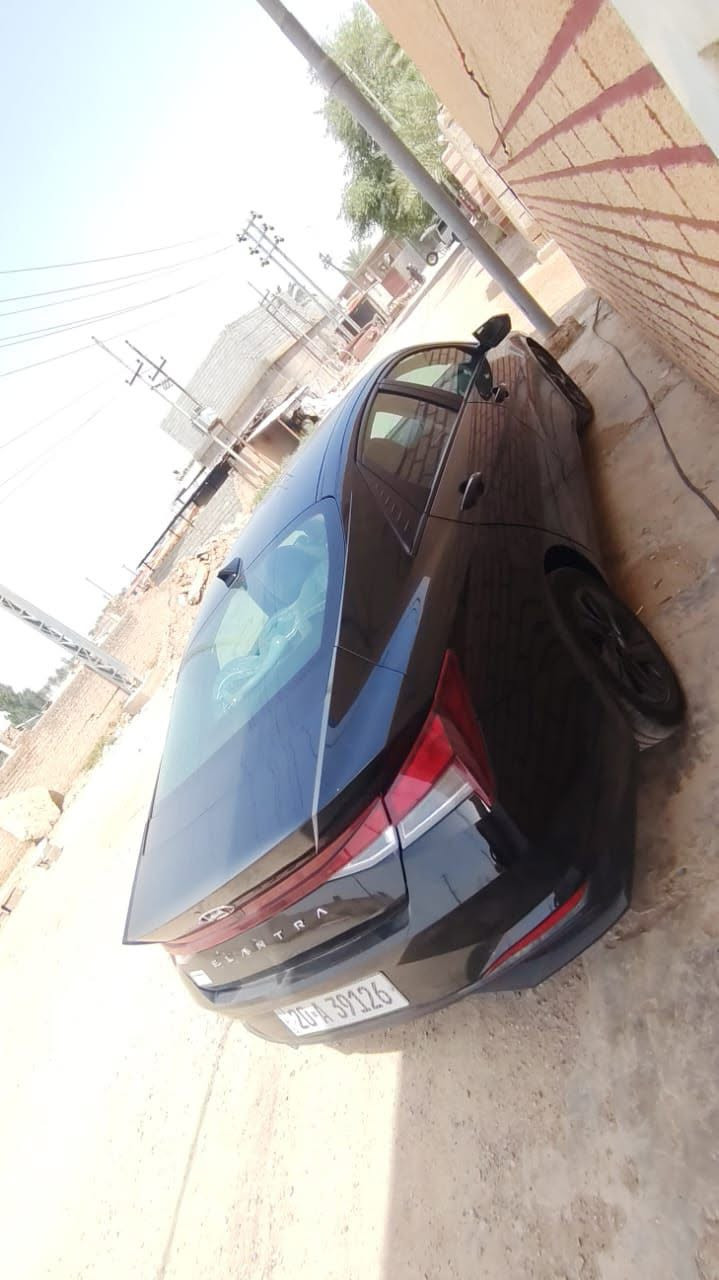 هونداي الانترا للبيع 
موديل 2023
الضرر جاملغ خلفي 
السياره نضيفه وحلوه 
وعلى ايدي 
سياره بسمي 
للاستفسار الاتصال 
على رقم 
***********
