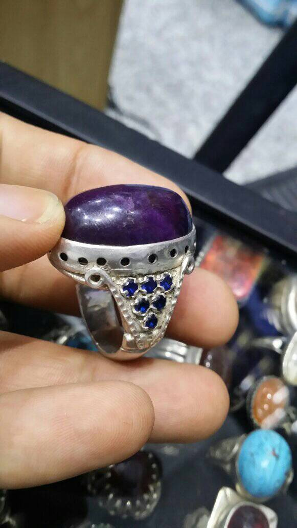 صياغة زاروكه و معروف بيش يصوغ خاتم وزن 31 غرام متوج بحجر الجمشت خامة مصورة نوادر مطعم باحلى الاحجار السعر 250 لا يوجد توصيل


**إذا كنت صاحب هذا الإعلان وتريد حذفه لأي سبب، رجاءا أرسل رسالة إلى الدعم الفني**