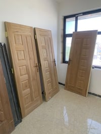 ثلاث ابواب غير مستخدمه للبيع ارتفاع 215/ 85/بدون جرجوبه السعر الباب 75...