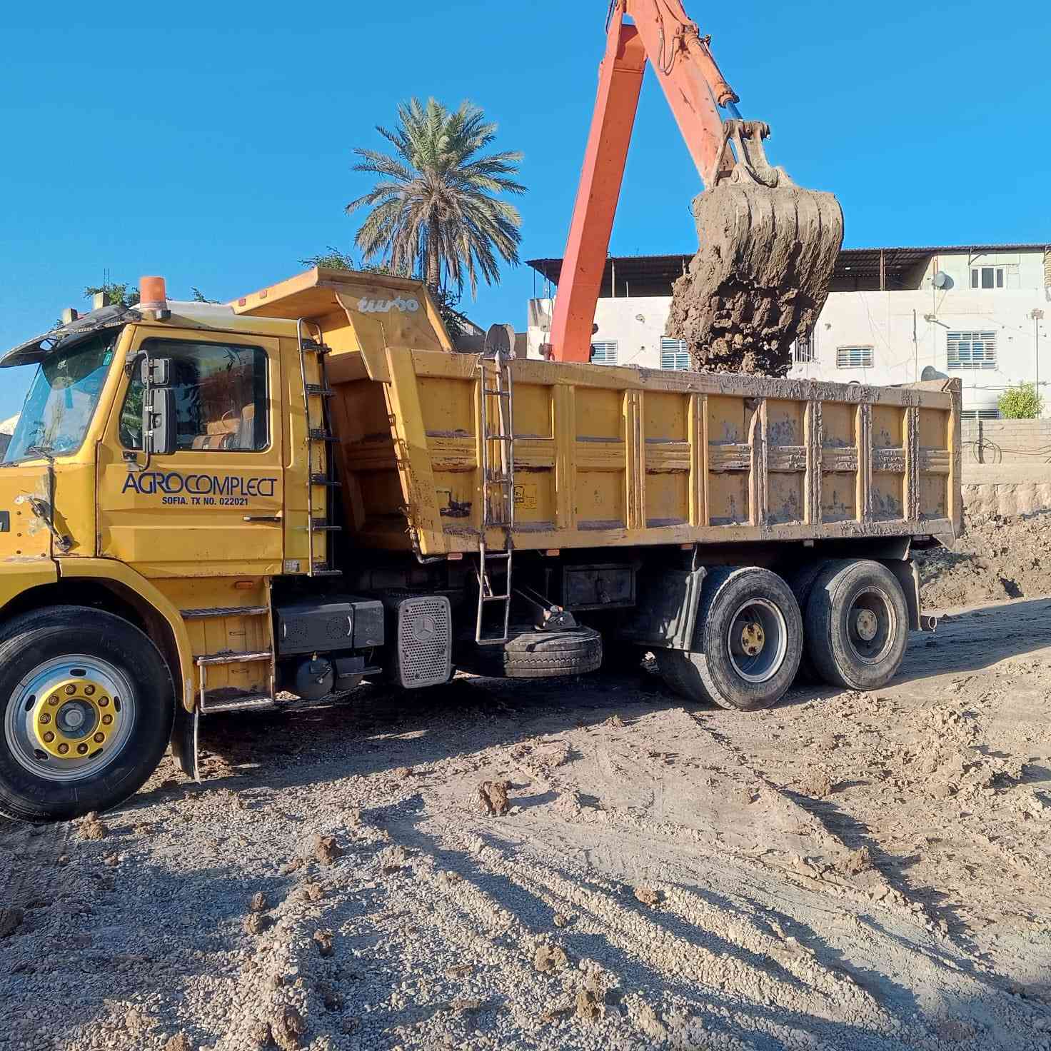 سكانيا موديل 86 جاهزة للعمل رقم بغداد انكليزي بسمي***********
