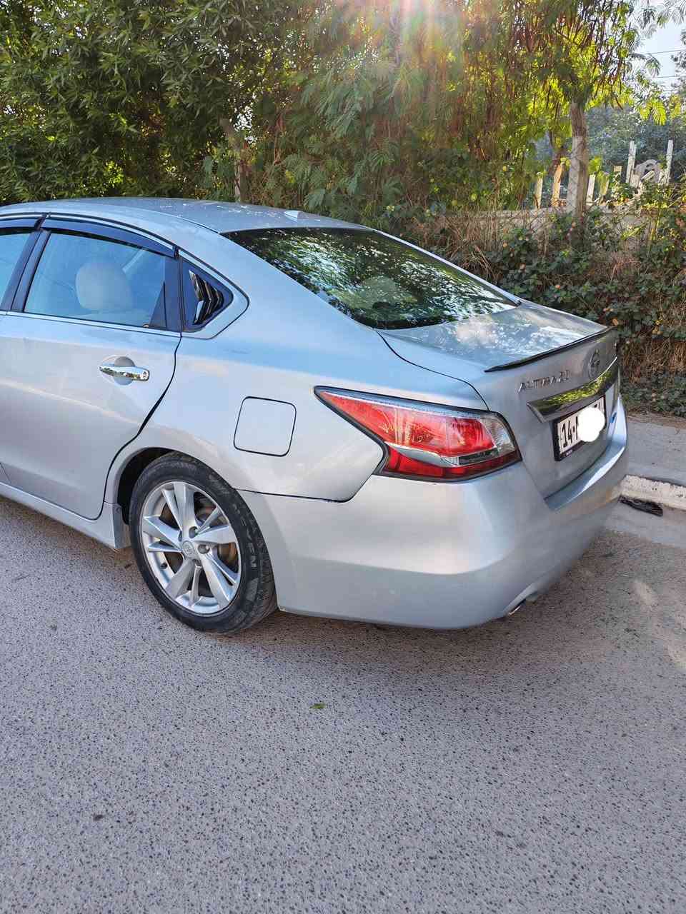 التيما ٢٠١٣ فول عدا الفتحه باسمي رقم بصره مكاني بغداد
ضرر جاملغ خلفي 
بصمه تشغيل 
بصمه ابواب 
تشغيل عن بعد 
تحكمات ستيرن 
شاشه و كامره 
صدر جديد تايرات جدد 
محرك ٢.٥ 
محرك كير لوز 
تبريد انجماد 
مكاني بغداد
 ***********
السعر ١٠٠ و بيها مجال
