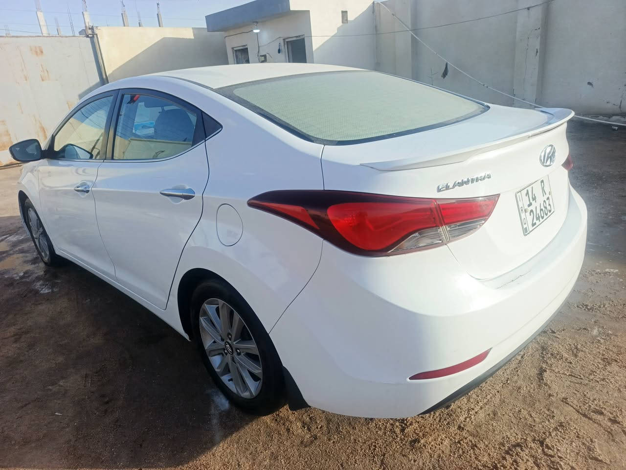 النترا موديل 2016 خليجي بأسمي  فول مواصفات مكفولة من الصبغ والضربه  والمعجون والبارد ماعدى دحجات بسيطه كلش  مكينه 1800دوش والمكينه مجفته وخير من الله تبريد ثلج للبيع فقط البصرة كرمة علي *********** السعر (125)
