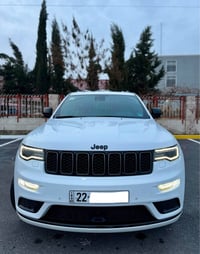 جراند شيروكي • ٢٠٢١ • ٦٥٠٠٠ كم