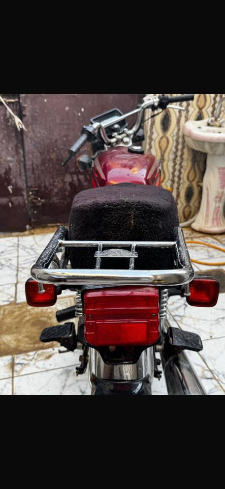 السلام عليكم دراجه سيفان خمسة كير للبيع مديل 20 وكيلهة العارضي دراجه ماعايزة خير من الله الدراجه مامفتوحه بعدهي بلادية وين ميعجبك افحص الشراي يتفضل خاص لو يتصل عليه ***********❤️
