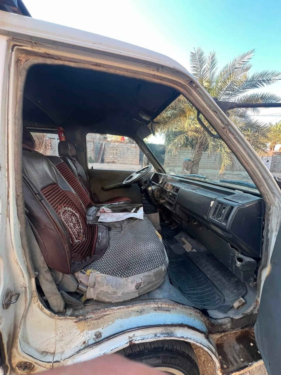 سلام عليكم للبيع كيه بسته  مديل 95 كير محرك اكسل شواصي بلادي  غرفه حلوه خير من الله السعر33وبيه مجال قليل لشراي  العنوان  الحله الاستفسار الاتصال  على رقم ***********
