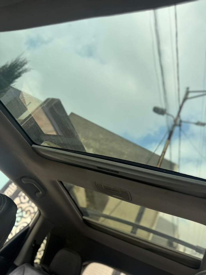 للبيع سياره سورنتو موديل 2011 وارد امريكي فول مواصفات 6 سلندر بدون ضرر  صبغ بوند فقط جرد لون مكينه معمره رواجز فقط سياره ماشيه 137 الف استخدام شخصي سعرها 148 وبيها مجال مكان السياره موصل التعليم العالي ***********
