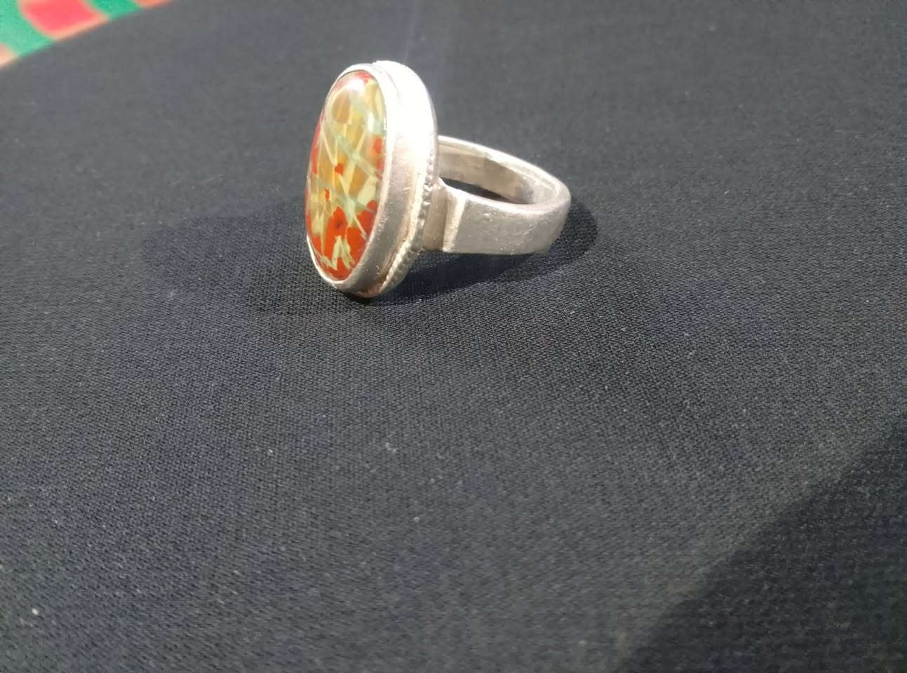 السلام عليكم
محابس صياغه ثقيله والقديمه 
تحف  ساعه ياباني اصلي فول
ابيع شلع الساعه هديه 
مفرد الواحد 75 
كلهن 200 بيهن مجال 
***********
