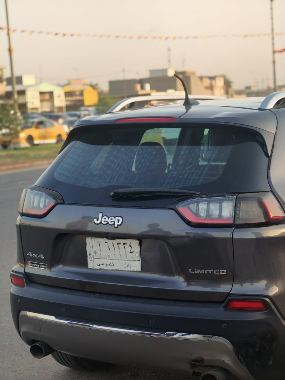 جيب شيروكي بزون 2019
محرك 6 سلندر فئة لمتد Limited فول مواصفات عدا الفتحه السياره احلا من الصور رقم بابل مشروع وطني تحويل ثاني يوم سنويه ل٢٧ محرك كير بلادي كفاله

 كير 9 سرعات 

 فور ويل 4*4 مع ماوس تحكم بوضعيات القيادة 

بصمة تشغيل وابواب

 هاند بريك كهرباء بصمة 

 تشغيل وإطفاء عن بعد 

 اوتو ستارت استوب 

مرايا قلاب عند الرجوع 

رادارات خلفي 

نقطة عمياء بالمرايا  كشنات جلد مع تحكم كهرباء مع خزن ميموري تدفئة كشنات وستيرن  صندوق كهرباء 

هيترات بالمرايا 

شاشة كبيرة بلاد 

 لايتات زنون بلاد

تبريد قطعتين مناخين تحكم منفصل

كشنات جلد بلاد 

حادثها جانبي تبديل جاملغ امامي والبنيد مبدل وطخه بلجاملغ الخلفي موجودات صور حادث ورقم شاصي سعر ١٤٥ 
‏‪0770 626 9339‬‏
