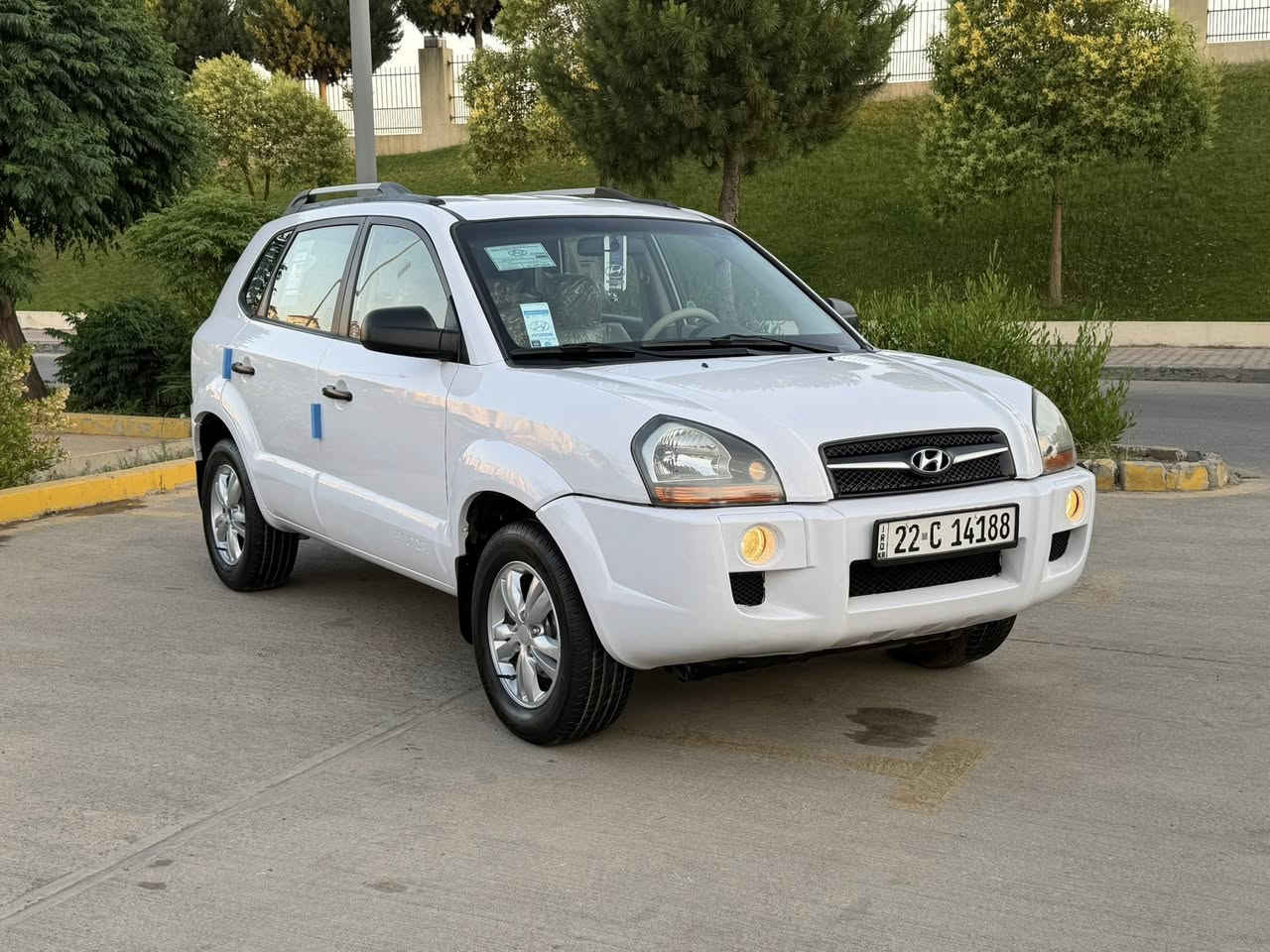 سلام عليكم توكسان موديل 2009 خليجي للبيع مواصفات السيارة
محرك 2000 دوش گير آيتي+
 گير اوتوماتيك +  گير عادي
شاشه جبيرة  + كامرة 
منضومه تبريد جديدة 
حداديه أمامي خلفي كله جديد 
تخم تايرات جديد + ويل گب
 جديد داخل لونين رصاصي وعسلي 
ارقام سنويه+ هزة وبراد كوله جديد 
شرط تحويل أو الوكاله
 نص باب سائق صبغ +
جاملغ خلفي اربع أصابع كارت 

عنوان السيارة سليمانية 

للاستفسار ***********

السعر/  113

