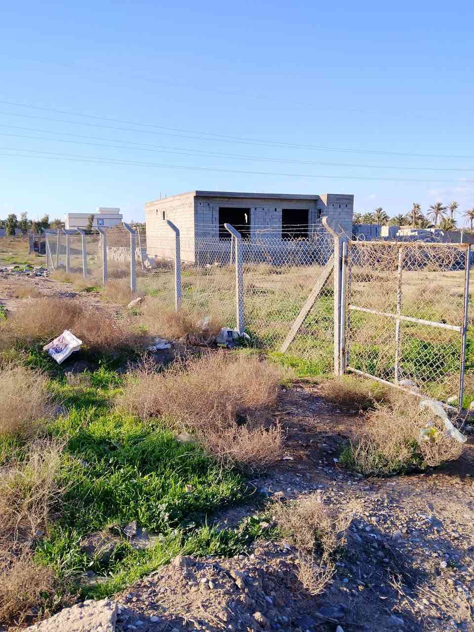 السلام عليكم دونم زراعي سند 25 تابع للماليه  للبيع  مكانه الغالبيه   مقابيل الباب الخلفي لدائره الكهرباء الجديده   التبليط بل باب يبعد عن شارع بغداد ديالى 100 متر   الأراضي الي بل قرب منه كلها  بناء الي يريده يخابرني سعره مناسب  هاذه رقمي ***********
