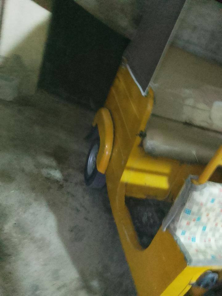 سلام عليكم تكتك 18 مرقمة السعر 5400 الرقم ***********
