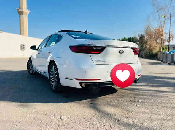 اللهم صلي على سيدنا محمد 
السلام عليكم اخوان كيا كادنزا للبيع موديل ٢٠١٨ وارد امريكي ٦ سلندر رقم بغداد دولي جديد بسمي شرط تحويل حادث بنيد مصبوغ نفسه وجاملغ بارد سياره كامله ع اخر حبه الفضل لله 
سياره فول مواصفات 
بانوراما سوده كامله 
بصمه تشغيل وبصمه ابواب بصمه جنطه 
مانع انزلاق
داخل صاج
اشاير جانيه 
شاشه كبيره 
فول تحكم ستيرن 
مري شفط 
تدفئه كشنات 
تبريد قطعتين 
رادار جانبي 
رادار خلفي 
حساسات خلفيه 
كشنات كهرباء جلد 
نظام ترحيب عند اقتراب 
فول للاخير سيارة السعر ١٥٤ وبيها مجال قليل حك جيه مكاني بغداد عامريه 
***********
*********** 
متواجد واتساب ايضاً 
(ملاحظه):- بيها طخه بدوسه بعدها ع وضعها
