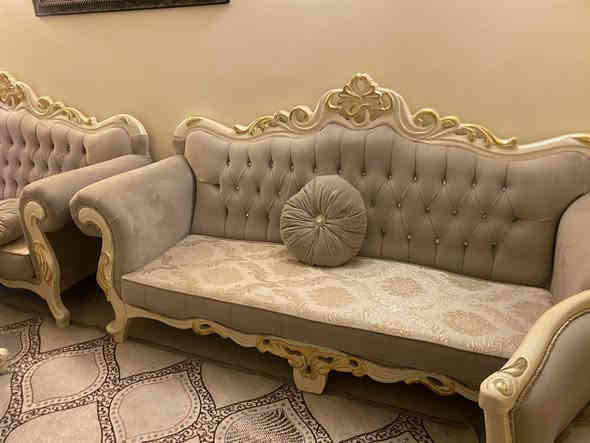 للبيع الكراده التواصل مع الرقم ‭٠٧٧٦ ٤٣٣ ٢٠١١‬
