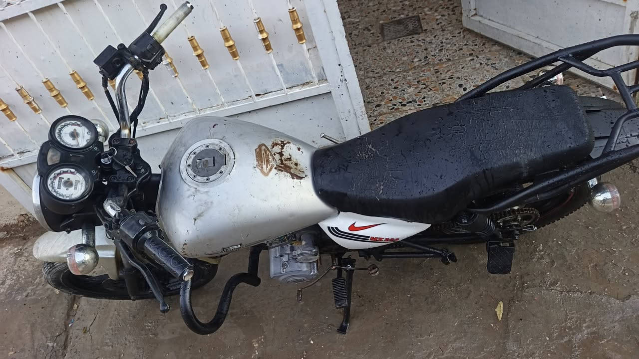 السلام عليكم هوشه 2013 اوراق أصولي جدد حته وصل المعرض كبل ترقم عوزهه ترتيبات بالحمزه الغربي مراوس بسفانه استنساخ  او بيع الرقم ***********
