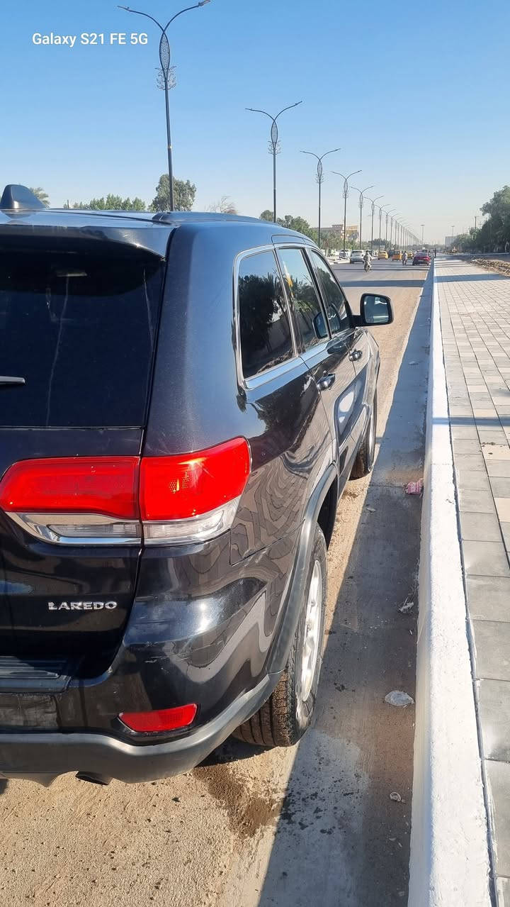 سلام عليكم جيب لاريدو 
موديل 2015
لون اسود بسمي 
حادثه جاملغ وبنيد
سعره 170
مكاني كربلاء 
رقم موبايل ***********
