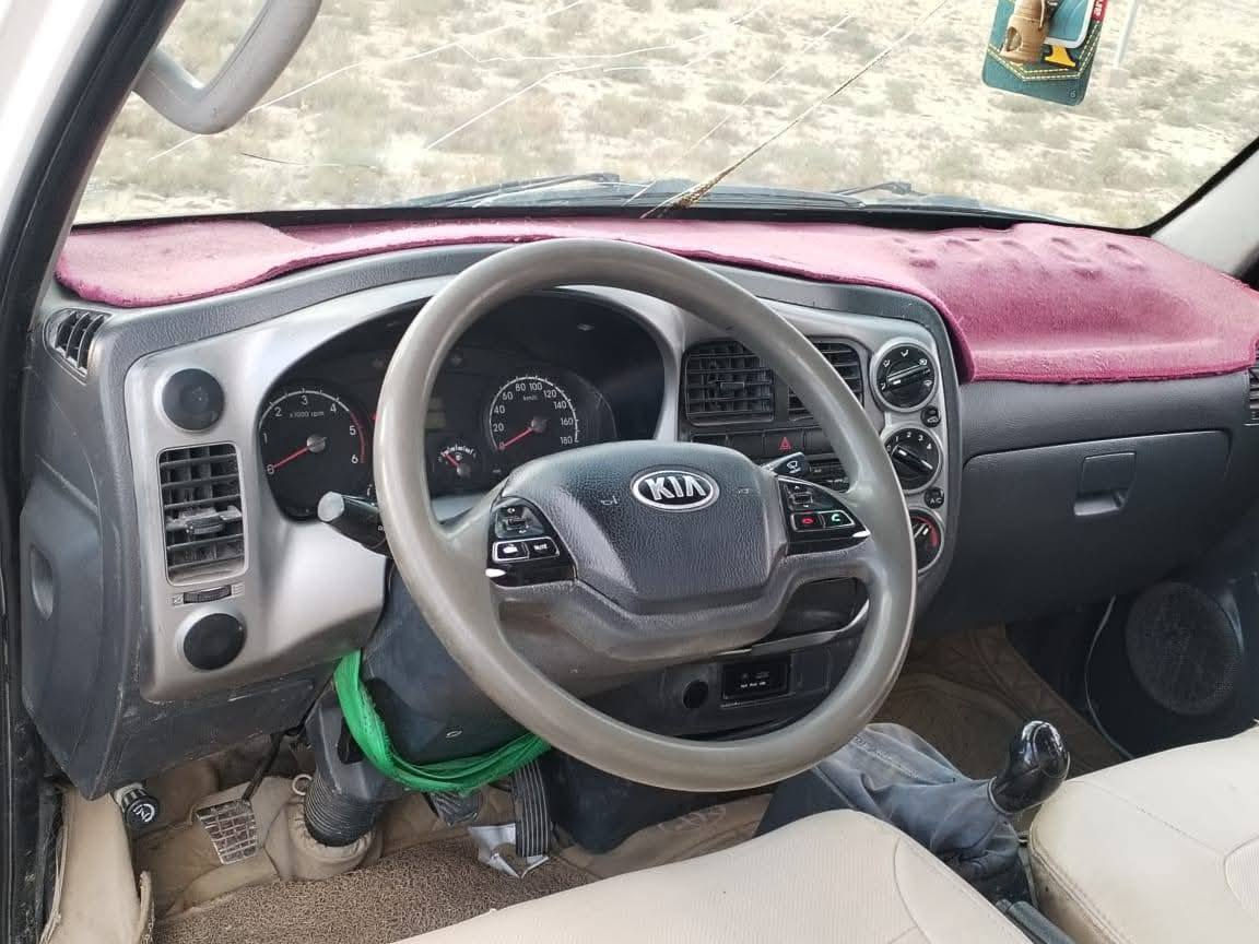 سيارة كيا حمل 2015
السعر98
سيارة كفالة عامة من الصبغ والتبديل والضربة وحتى البارد
سيارة جديده ما متعوبة 
مكينة مكفولة شرط برغي ما مفتوح بيها 
رقم ذي قار  مشروع وطني سنوية جديده لل2029 تحويل مباشر
رقم شاصي واضح جداً
شاصي مكفول 
تبريد وتدفئة كلها شغالة وضع شركة
تخم تاير جديد 
كهربائيات كلها شغالة 
مكان السيارة ناصرية للاستفسار اكثر الاتصال على الرقم
***********
