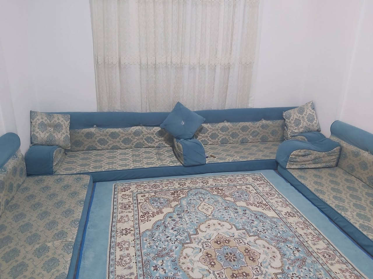 مد عربي مع موكيت كامل للبيع المستعجل
السعر 150 الف فقط
للاشتفسار تواصل ماسنجر او عبر الواتس ***********
