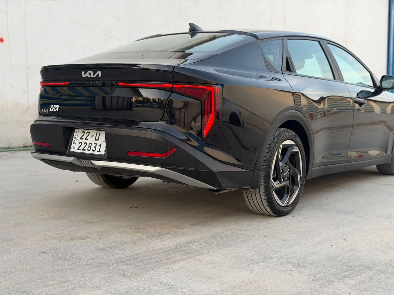 يا الله 
كي فور 2025 k4  بعدها زيرو 
بدون ايرباك بوضع الوكالة 
محرك : 2000 دوش 
وارد : اميركا 
عداد مشي : 10 الاف 

مواصفات  Ex
1_بصمة 
2_تشغيل عن بعد 
3_ بصمة ابواب 
4_ بصمة جنطه 
5_شاشه متصل حجم كبير 
6_فول قيادة ذاتيه مع تحديد مسار 
7_فول تحكم ستيرن 
8_تبريد متصل مع شاشه لمس 
9_منافذ شحن خلفية 
10_سايد بريك كهربائي 
11_مانع انزلاق 
12_نقط عمياء 
13 _ تحكم وضعيات قياده
14_رادار امامي وخلفي وجانبي 
15_فول حساسات توقف ذاتي 
16_لد امامي مع عدسات زنون
17_لد خلفي 
18_شحن واير لس 
19_كامره خلفية دقه hd 
20_ويل كب بلاد 

مرقم اربيل كامل ( تحويل مباشر )
حادث دعاميه فقط  
بدون ايرباك 
باقي سياره كفاله عامه ع اخير 

عنوان :كاظميه جكوك 
السعر 177$
استفسار :***********
