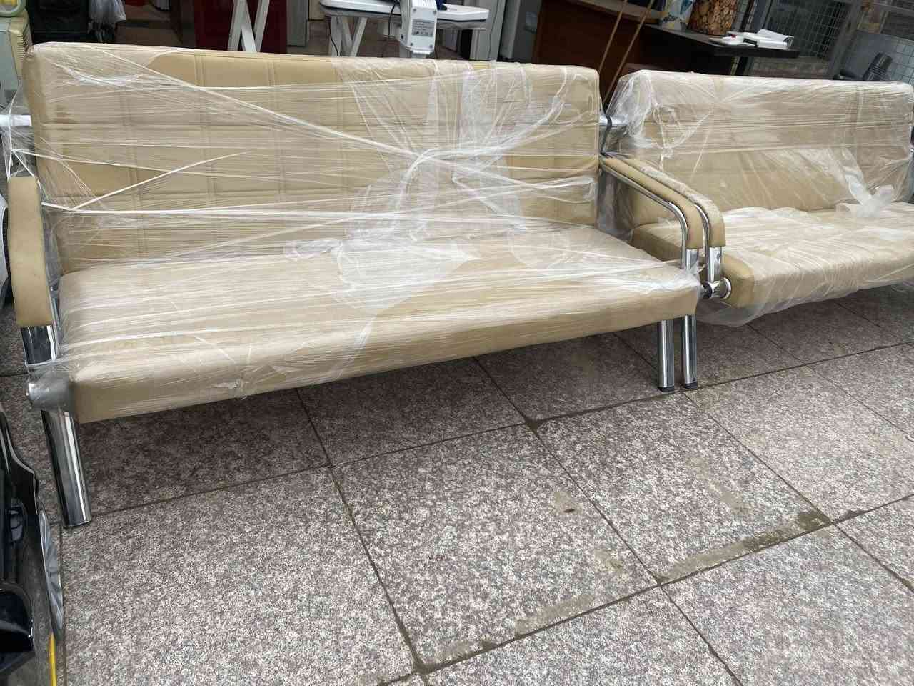 تخم مكتبي جديد ما مستخدم قطعتين 2 جلد رجل استيل سعر القطعة 95 قطعتين 190 
الموقع📍 موصل الجانب الايسر حي القوسيات قرب ماركت ياسمين النعيمي 
للتواصل ***********
              ***********
