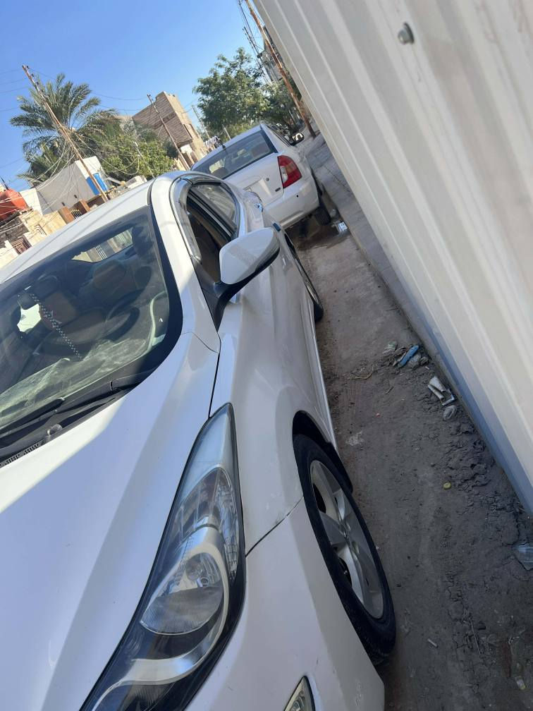 سلام عليكم هونداي النترا موديل 14 سيارة جاهزة من كلشي رقم اربيل وكالة او تحويل 
بيهة بنيد صبغ اثر تشليع صبغ فقط مكفولة من الحادث محرك ١٦٠٠ جديد مكان السيارة نجف السعر 110 
*********** النجف, العراق
