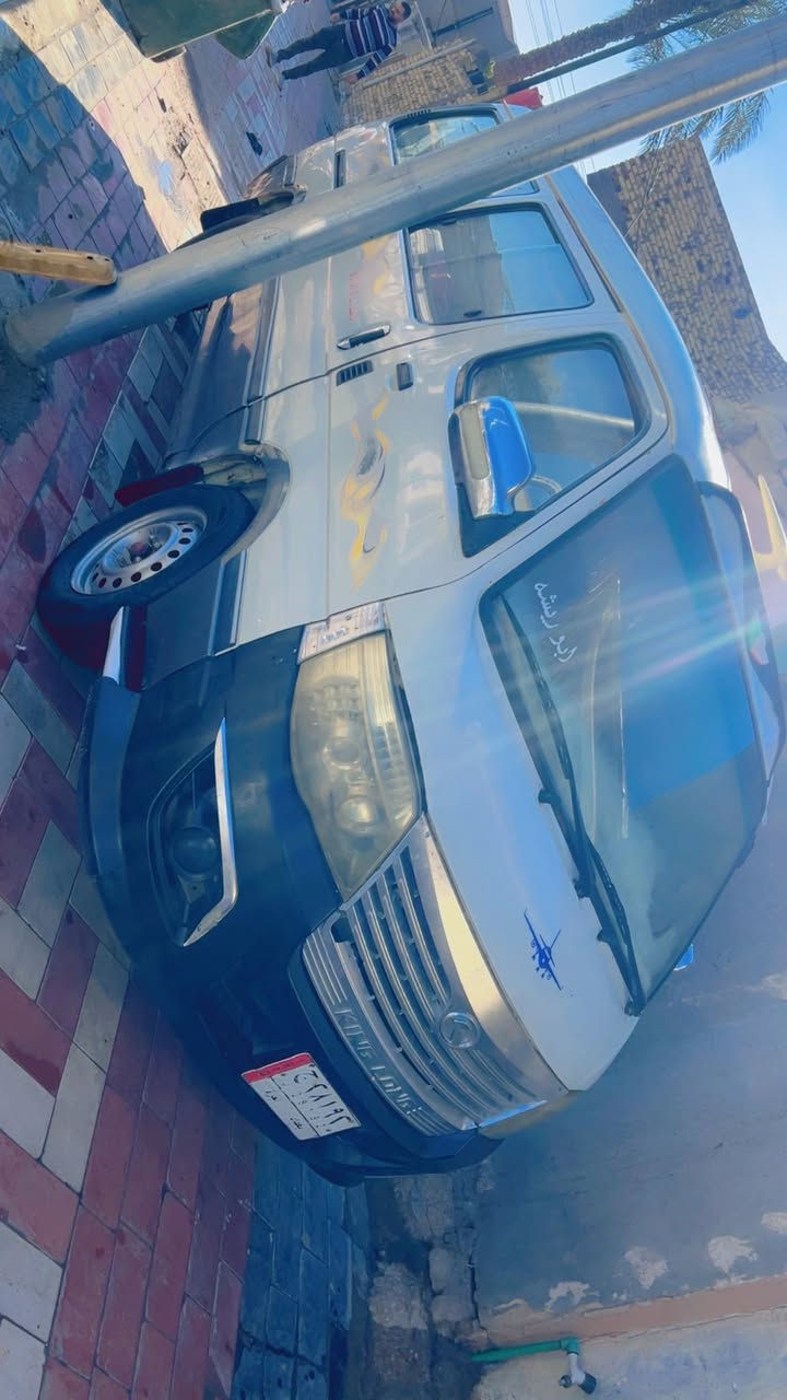 السلام عليكم سياره ماندل راعيه بس اني أبيع  موصليه 2014رقمً بغداد جاهزه من كلشي كير مكينه تخم تاير حداديه الصدر كله جديد ماحتاجه شي العنوان طوريج 
السعر 34 وبيه مجال لشراي 
الرقم ***********
