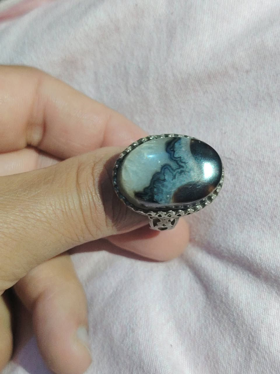 السلام عليكم عندي مجموعة محابس متنوعه للبيع المكان بابل للتواصل ***********
