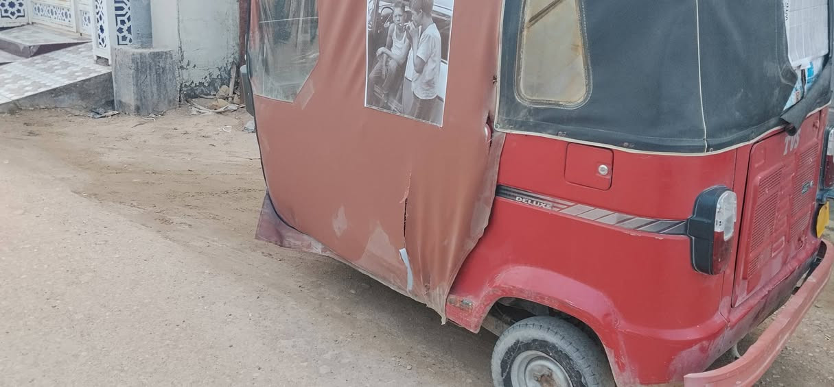 السلام عليكم تكتك للبيع اوراق اصوليه الموديل 21العنوان واسط قضاء الحي الشراي يخابر ‏‪0782 220 0806‬‏ السعر خمسة وبيه مجال
