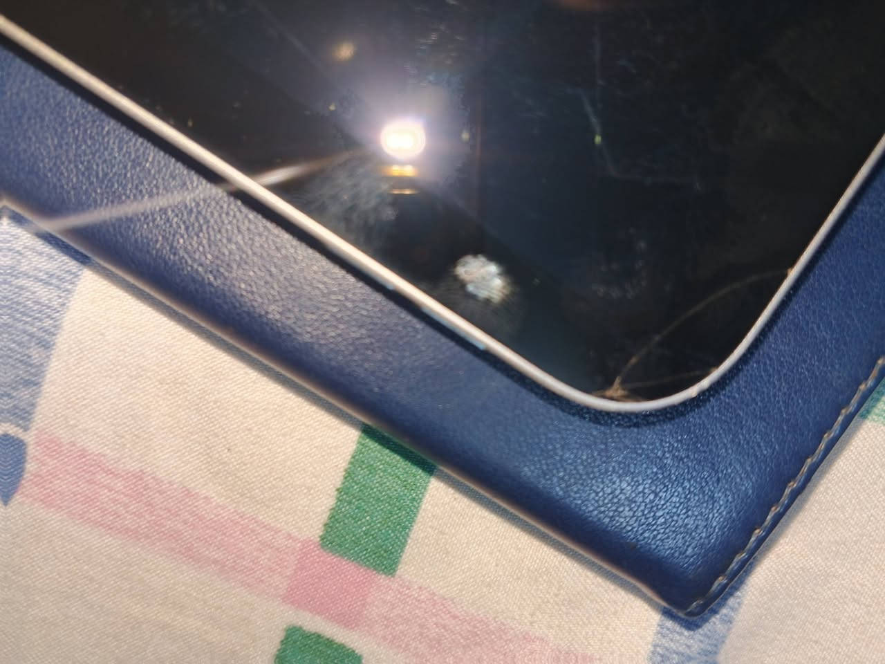 ايباد 10
جديد بعده زلغ مابي 
بصمه بل دكمه الفوك
بي فطر كلللش صغير  تقريبن ابكد الاضفر 
بطاريه 98
الذاكرة الداخلية 64
السعر 325 او بي مجال 
مكاني بغداد الزعفرانيه
***********
