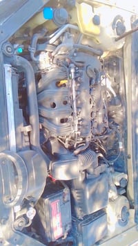 كيه اوبتما موديل 2008 وارد امريكي حادث جاملغ وبنيد بدون دواخل لون ذهبي...