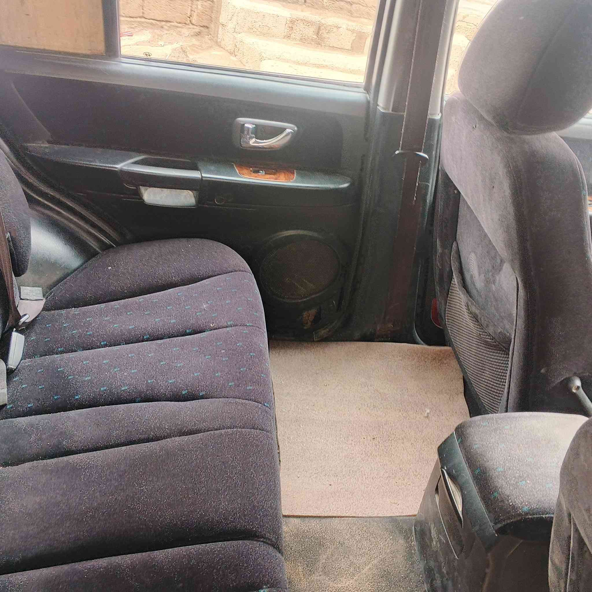 السلام وعليكم سياره هونداي بيه منفيس وضايع شقال من الدعاميه ل دعاميه مكفول من عشاريه ومن صرق محرك كاز ما يصرف ولا تبخير المكان ناحيه الزاب ***********
