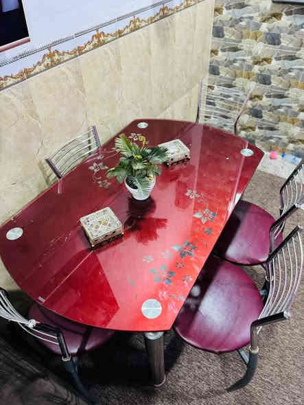 السلام عليكم
ميز طعام تركي زجاج 10ملم 5 كراسي
القياسات : 130 طول والعرض 80
السعر 130 بي مجال بسيط
المكان حله
للتواصل على الرقم
***********
