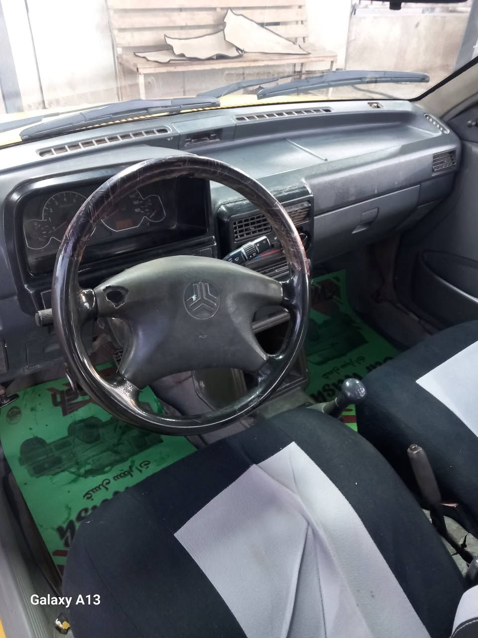 سايبة مديل 2011 مكفولة من الضربة والتبديل مكينة كير حدادية جديدة براكيتات معمر مصفر هيئة وغرامات السعر ٢٤ اتصل وخادم مال جناي مال بيت ***********
