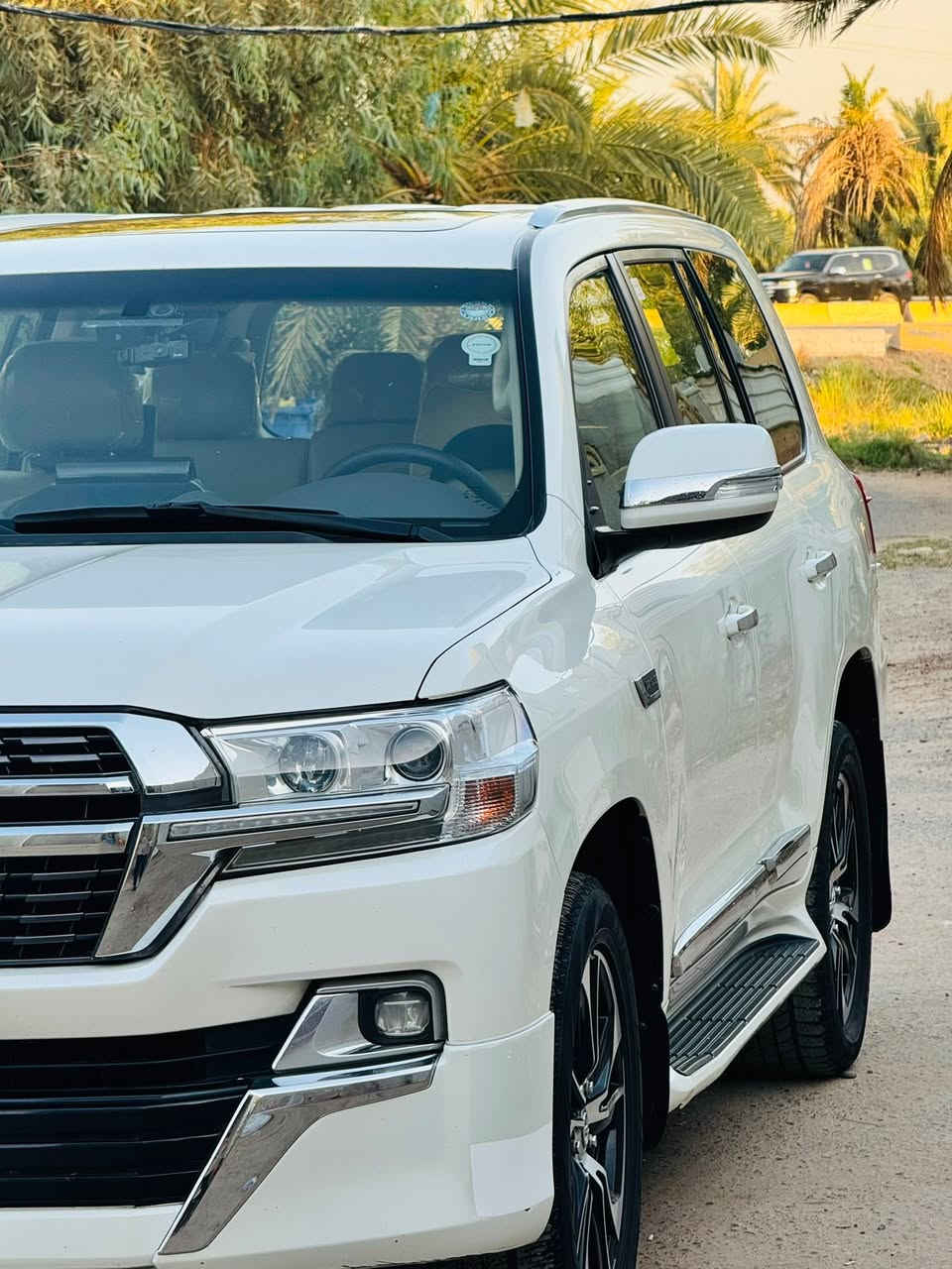 سلام عليكم 

لاند كروز للبيع والمراوس 

لاند كروز GXR2021

-السيارة مكفولة كفالة عامة 
مواصفات شركات 
1-ثلاث شاشات 
٢-فتحة 
٣-تحكم ستيرن 
٤-كشنات جلد
٥-كشن كهرباء 
٦-كامرة خلفية 
٧-ثلاث قطع تبريد 
وباقي المواصفات معروفة 

السعر ٤٩٥ وبيها مجال بسيط
رقم الهاتف ***********
***********
