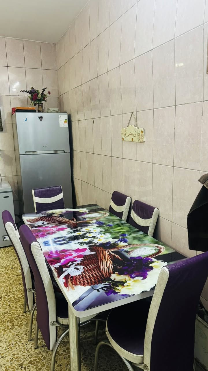 ميز طعام كبير استعمال قليل جداً  مع (6)ستة كراسي بسعر ( 200،000 ) ألف دينار وبيه مجال + تتحكم ب حجم مثل ماموضح بصوره


**إذا كنت صاحب هذا الإعلان وتريد حذفه لأي سبب، رجاءا أرسل رسالة إلى الدعم الفني**