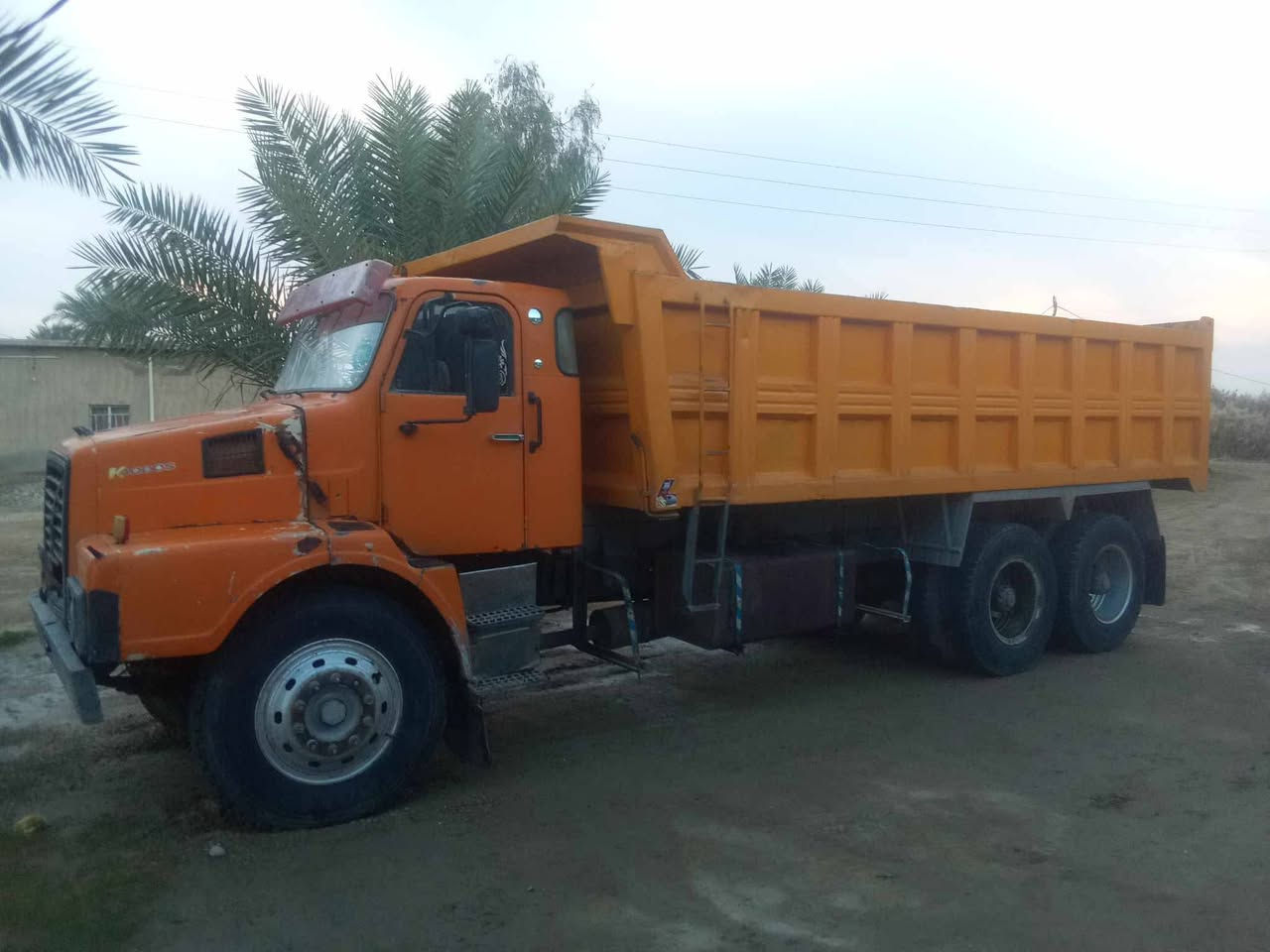 للبيع فالفوفو موديل 81رقم صلاح الدين نكليزي تخم تاير جديد سياره جاهزة محرك جي عشرة  مئةواحد جديد كير جديد مامطولة بلادي دبل شاصي مايلر سيارة حلوة مكان تاجي بغداد ***********
